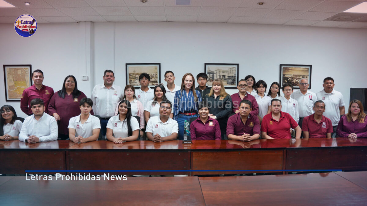 Reconoce Carmen Lilia a campeones del Interpreparatorias