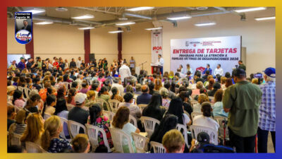 Respalda Peña Ortiz a familias de desaparecidos con entrega de becas