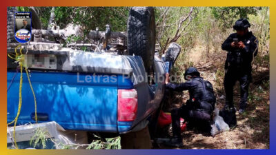 Menores se lesionan en accidente carretero