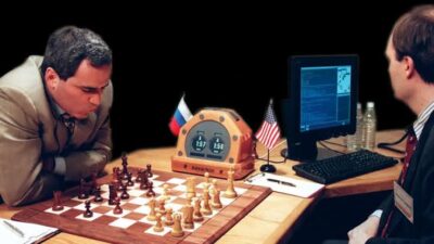 Deep Blue venció a Kaspárov hace 29 años en ajedrez; OpenAI cree que su nueva IA puede lograr lo mismo con las matemáticas