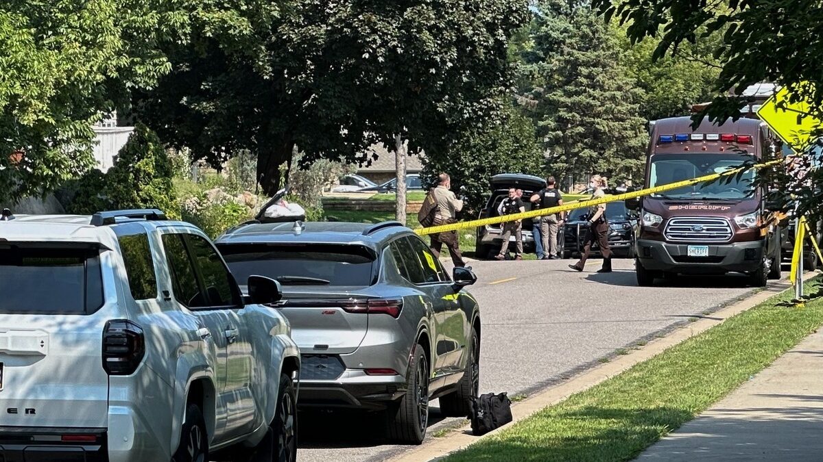Hombre mata a una mujer y a su hijo en una guardería de Minnesota