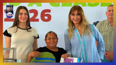 Dona senadora Maki Ortiz paquetes de útiles escolares