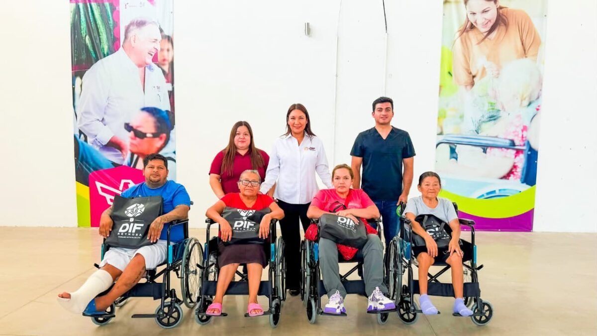 Entrega DIF-Reynosa sillas de ruedas mediante campaña permanente