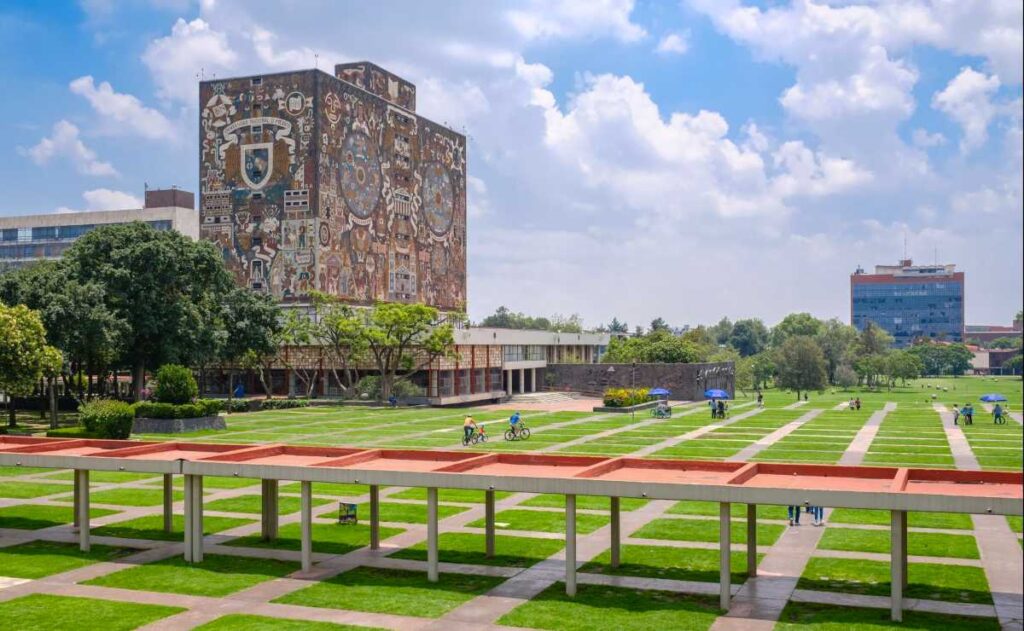 UNAM aplica examen de control en el Palacio de los Deportes: aspirantes buscan ratificar su lugar en licenciatura