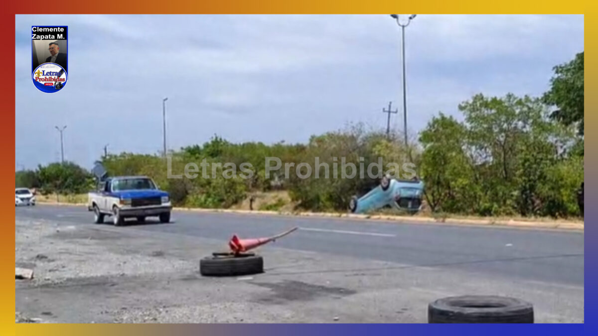 Vuelca automovilista en libramiento Naciones Unidas