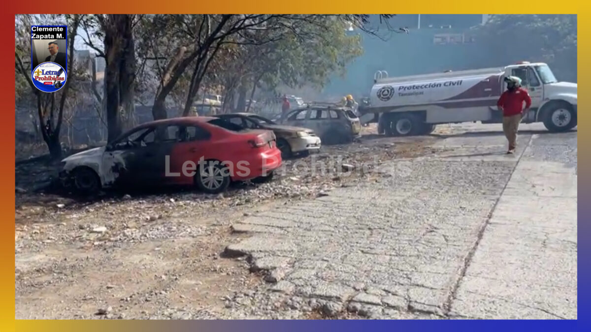 Reducidos a cenizas 3 autos tras incendio en instalaciones del IMSS