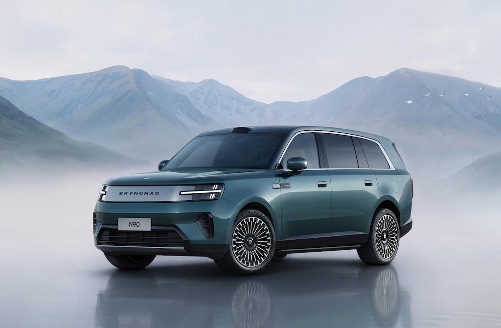 XIAOMI LANZA UNA SUV QUE VENCE AL MODEL Y DE TESLA EN ESPACIO, POTENCIA Y AUTONOMÍA EN CHINA