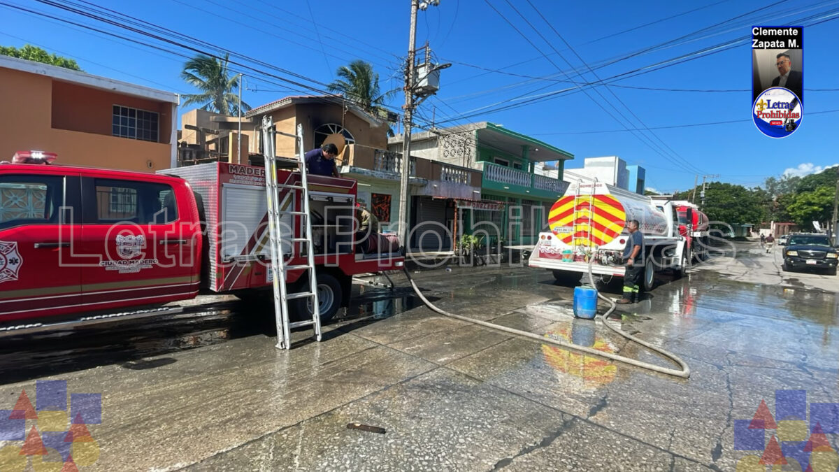 Consume incendio vivienda en la colonia Fidel Velázquez
