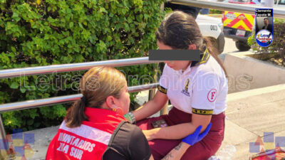 Intenta alumna de secundaria quitarse la vida arrojándose sobre autos en movimiento