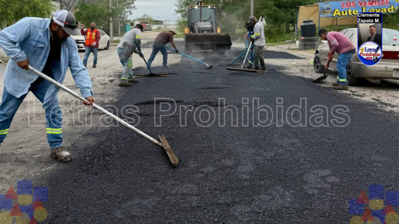 Rehabilita Gobierno de Peña Ortiz pavimento en la colonia Fundadores